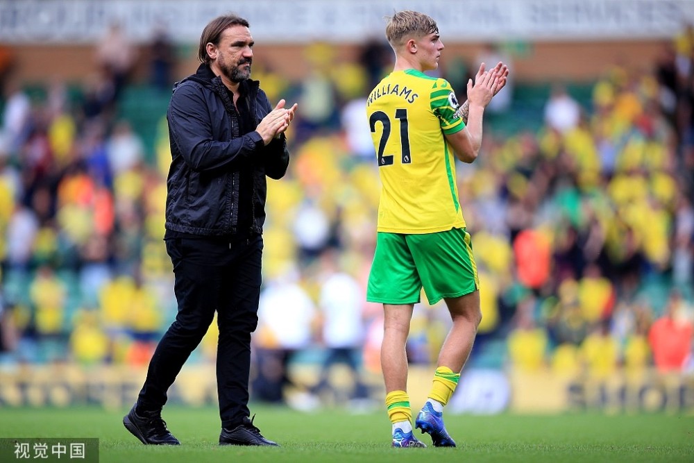 YY体育-篮球热身赛，海滨玄武队与漠南闪电队读秒扳平，体能对抗拉满！禁区内连续解围的简单介绍