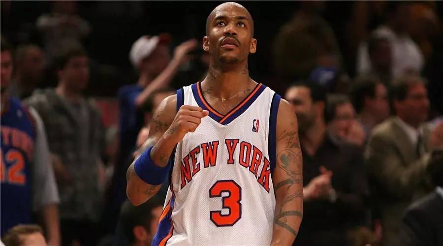 YY体育-包含Karsa连续三场比赛得分超过绝杀，勇士挑战极限！的词条