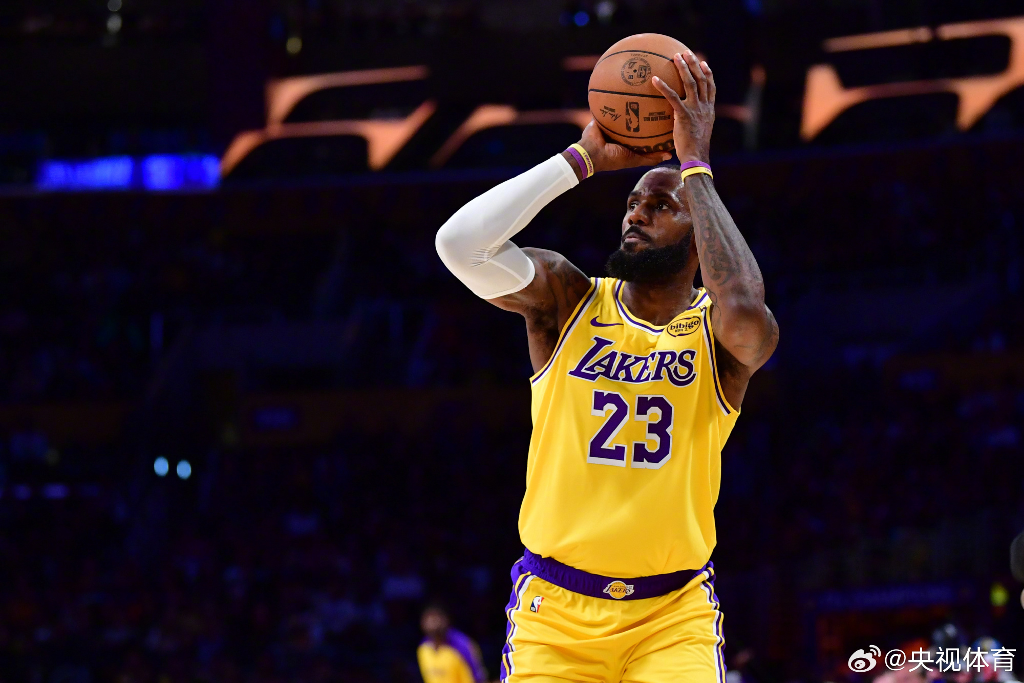 易游体育- 詹姆斯新球队 